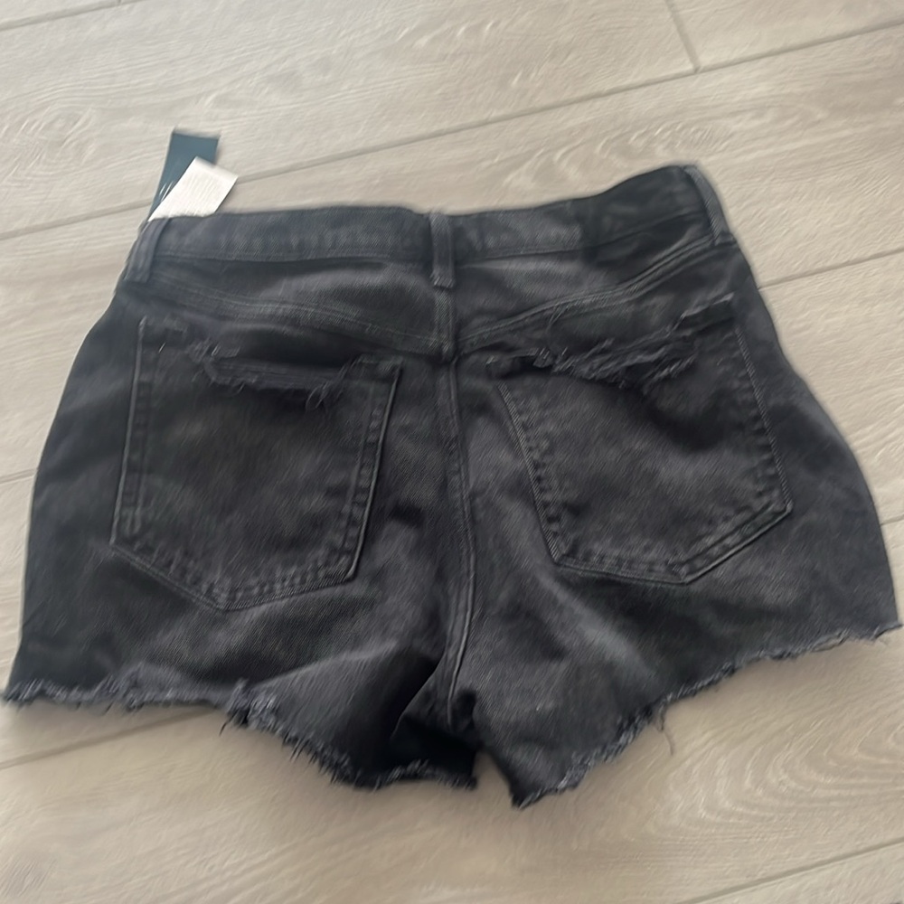Abercrombie Ultra High Rise Mom Short - Picture 4 of 6